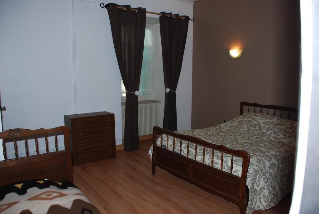 Chambres d'Hôtes Le Clos Ambels Ambialet Quarto foto